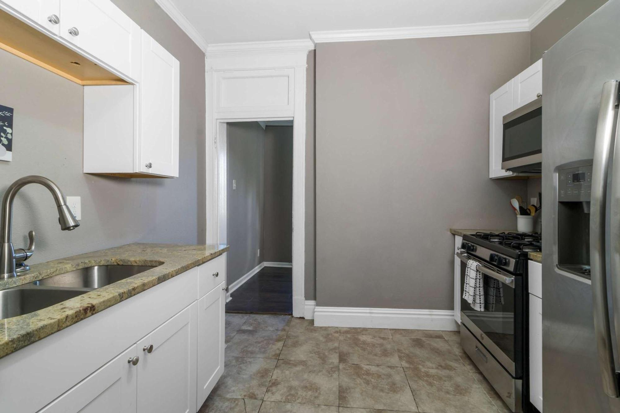 Roomy 2Br-1Ba Wfh Desk & Backyard Saint Louis Exterior photo